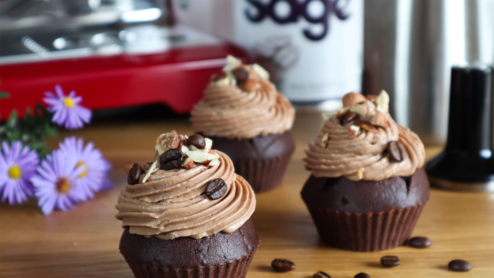 Čokoládové cupcakes s čokoládovo-kávovým krémem